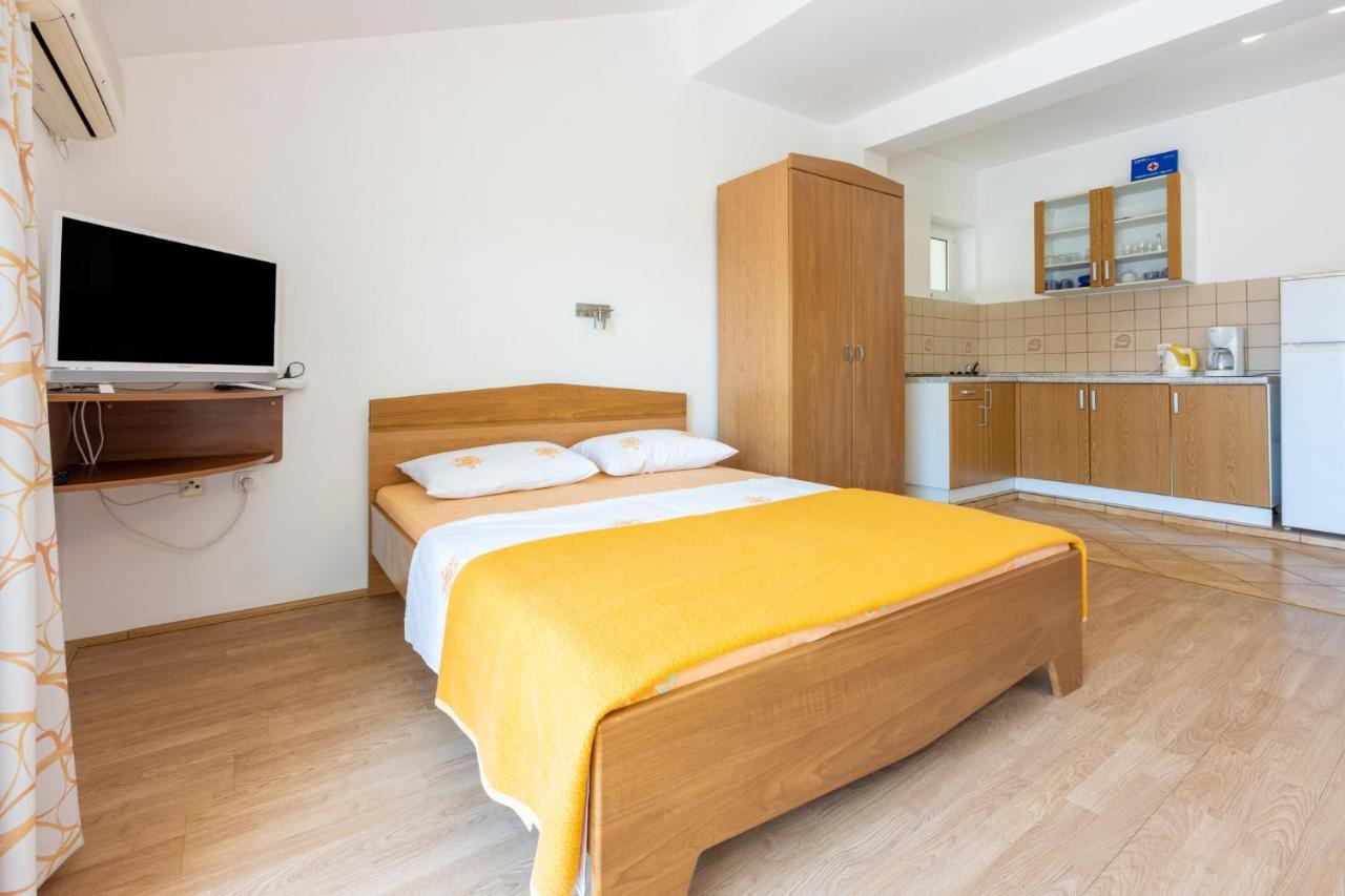 Ferienwohnung Ciara Crikvenica Exterior foto