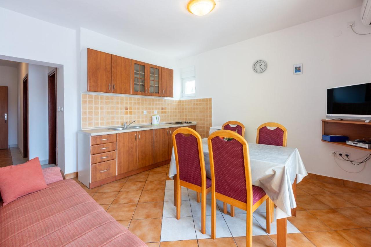 Ferienwohnung Ciara Crikvenica Exterior foto